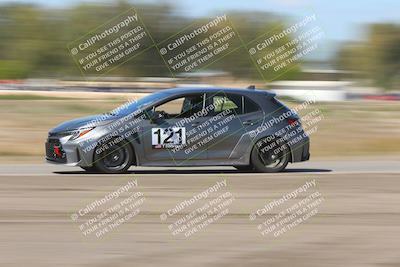 media/Oct-04-2025-OnGrid (Sat) [[44bd565ffa]]/Pink Group/Grapevine/